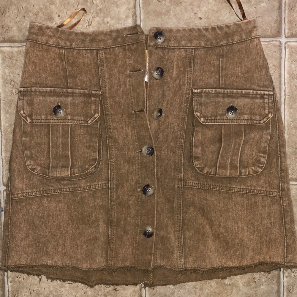 Skirt new with tags